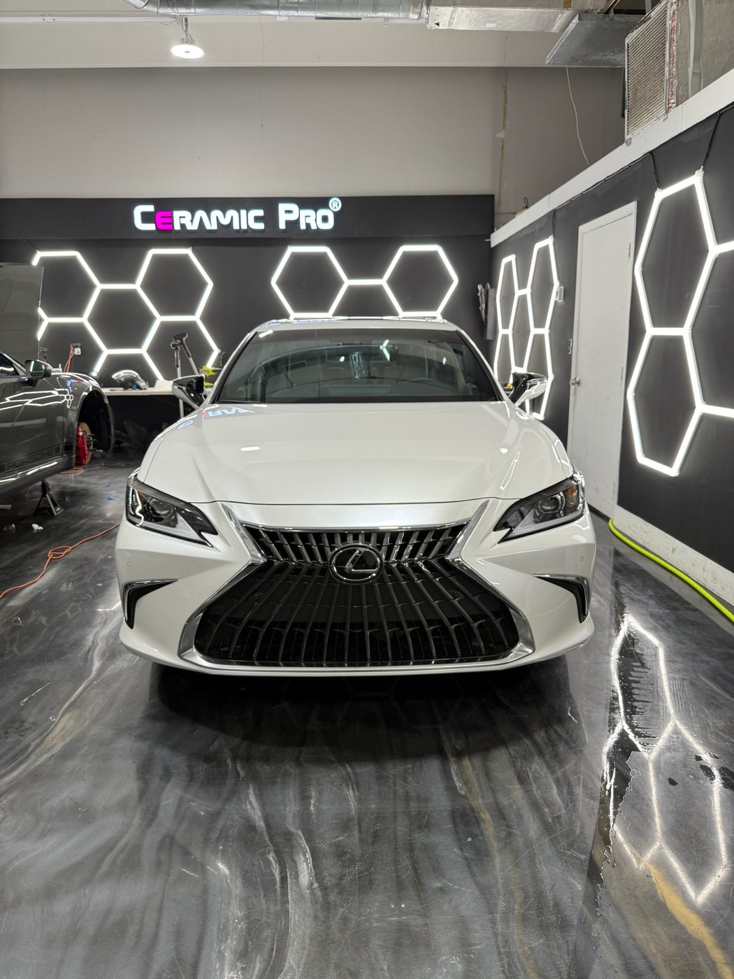 Lexus ES300h - White protected at Elite Premium Detailing