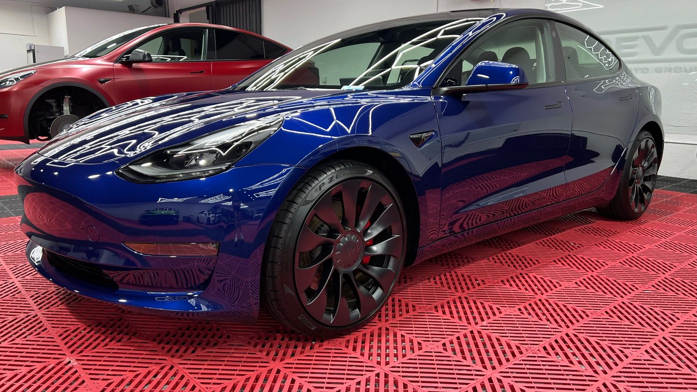 Tesla Model 3, blue, side